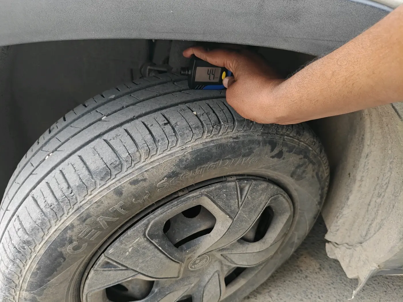 2022 Tata PUNCH PURE MT, Petrol, Manual, 39,089 km, tyre