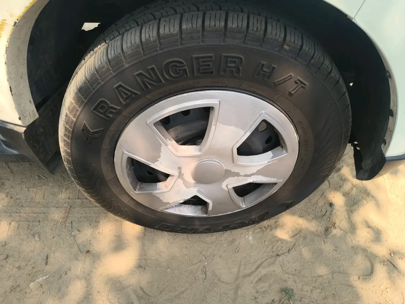 2016 Mahindra Scorpio S6 PLUS 1.99 INTELLI-HYBRID, Diesel, Manual, 74,846 km, tyre