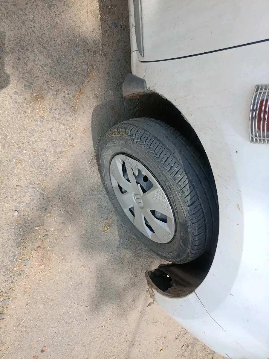 2022 Maruti Alto K10 VXI, Petrol, Manual, 43,212 km, tyre