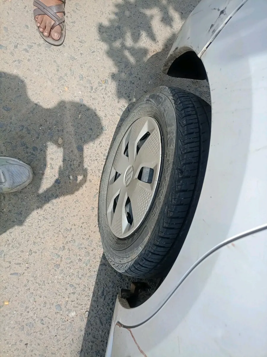 2022 Maruti Alto K10 VXI, Petrol, Manual, 43,212 km, tyre