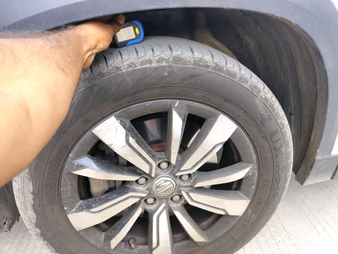 2019 MG HECTOR SHARP 2.0 DIESEL, Diesel, Manual, 1,06,218 km, tyre