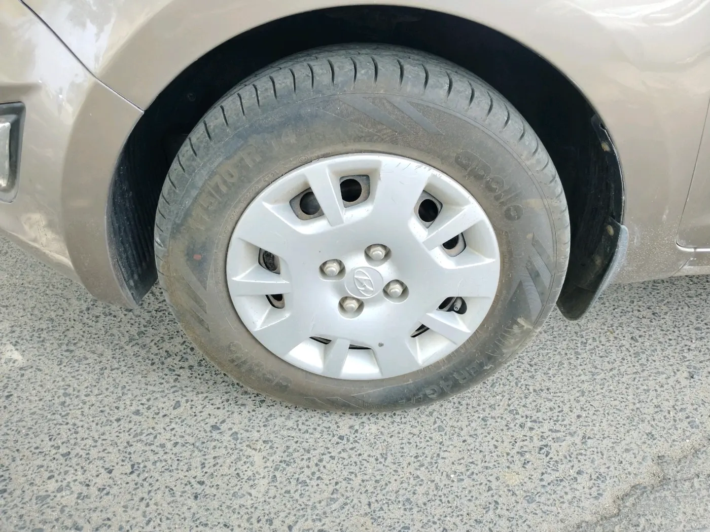 2012 Hyundai i20 MAGNA 1.2, Petrol, Manual, 14,816 km, tyre