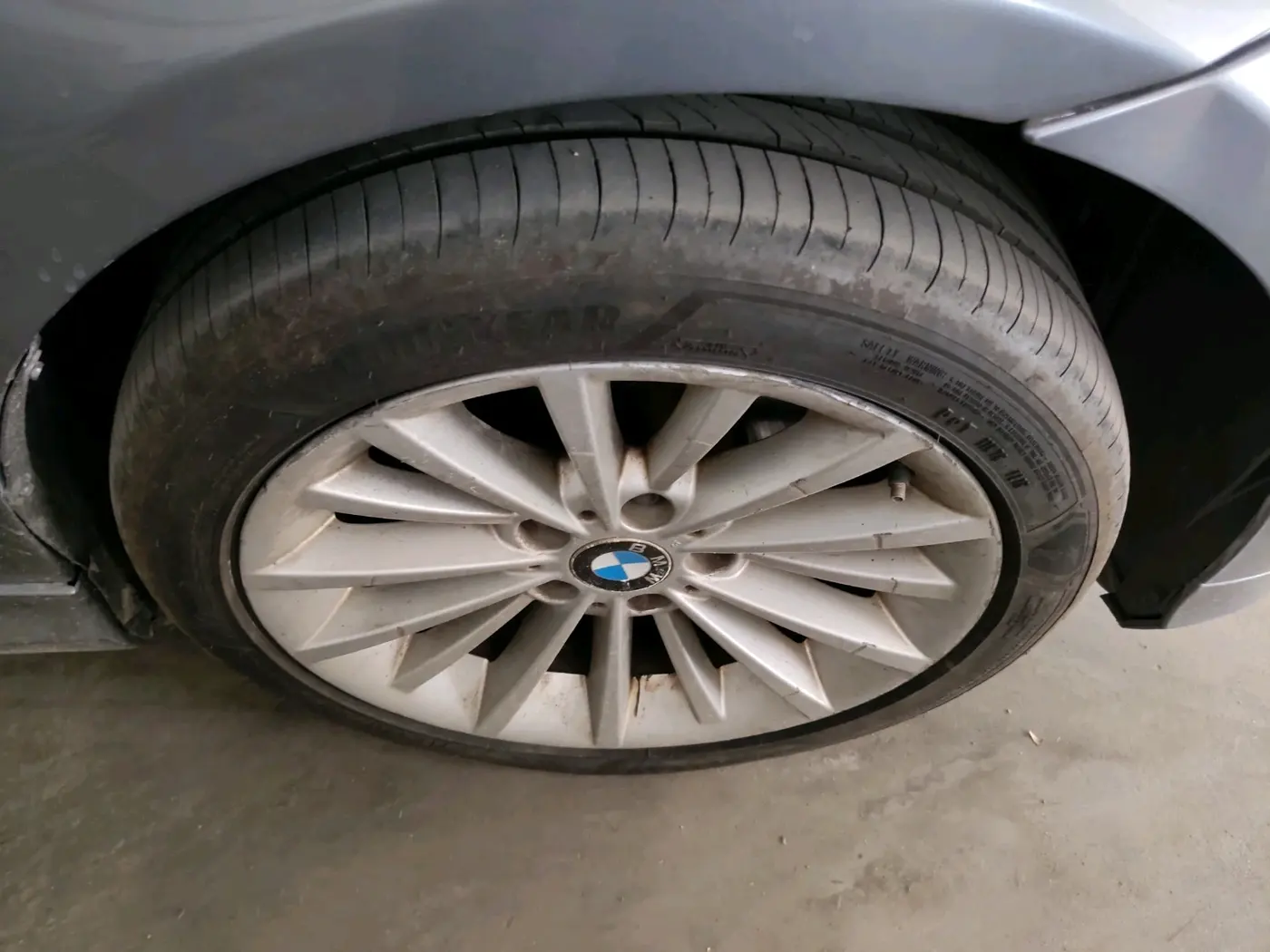 2011 BMW 3 Series 320d, Diesel, Automatic, 97,866 km, tyre