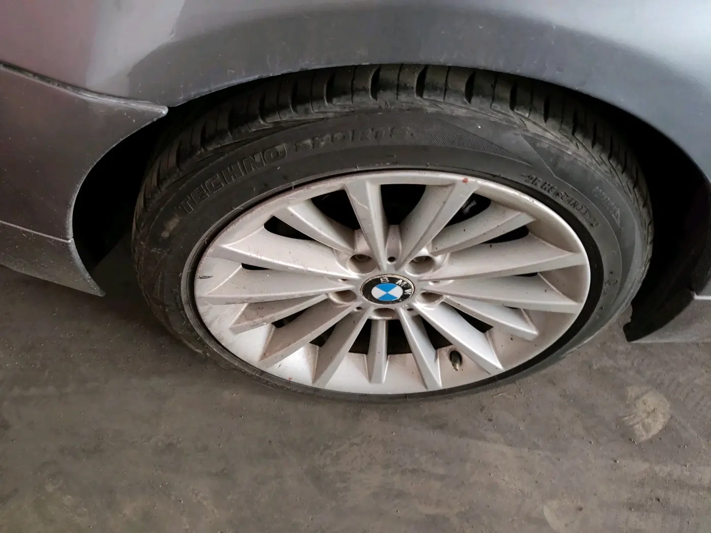 2011 BMW 3 Series 320d, Diesel, Automatic, 97,866 km, tyre