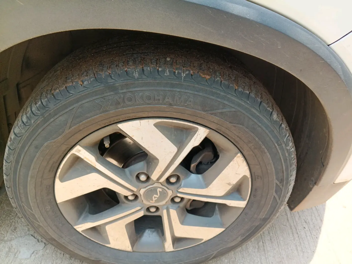 2021 KIA SONET HTX 1.5, Diesel, Manual, 3,79,298 km, tyre