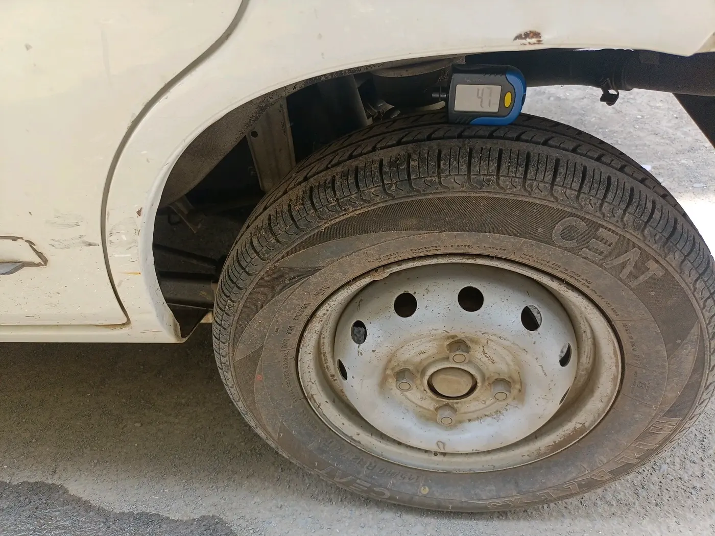 2012 Maruti Alto LXI, Petrol, Manual, 1,02,219 km, tyre