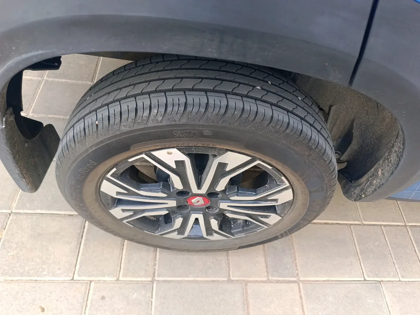 2022 Renault Kiger RXZ TURBO CVT, Petrol, Automatic, 8,019 km, tyre