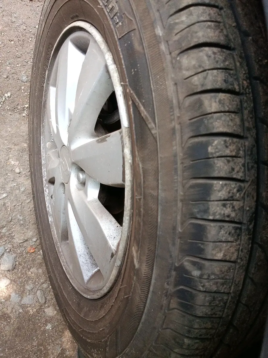 2012 Hyundai i20 ASTA 1.2, Petrol, Manual, 86,779 km, tyre