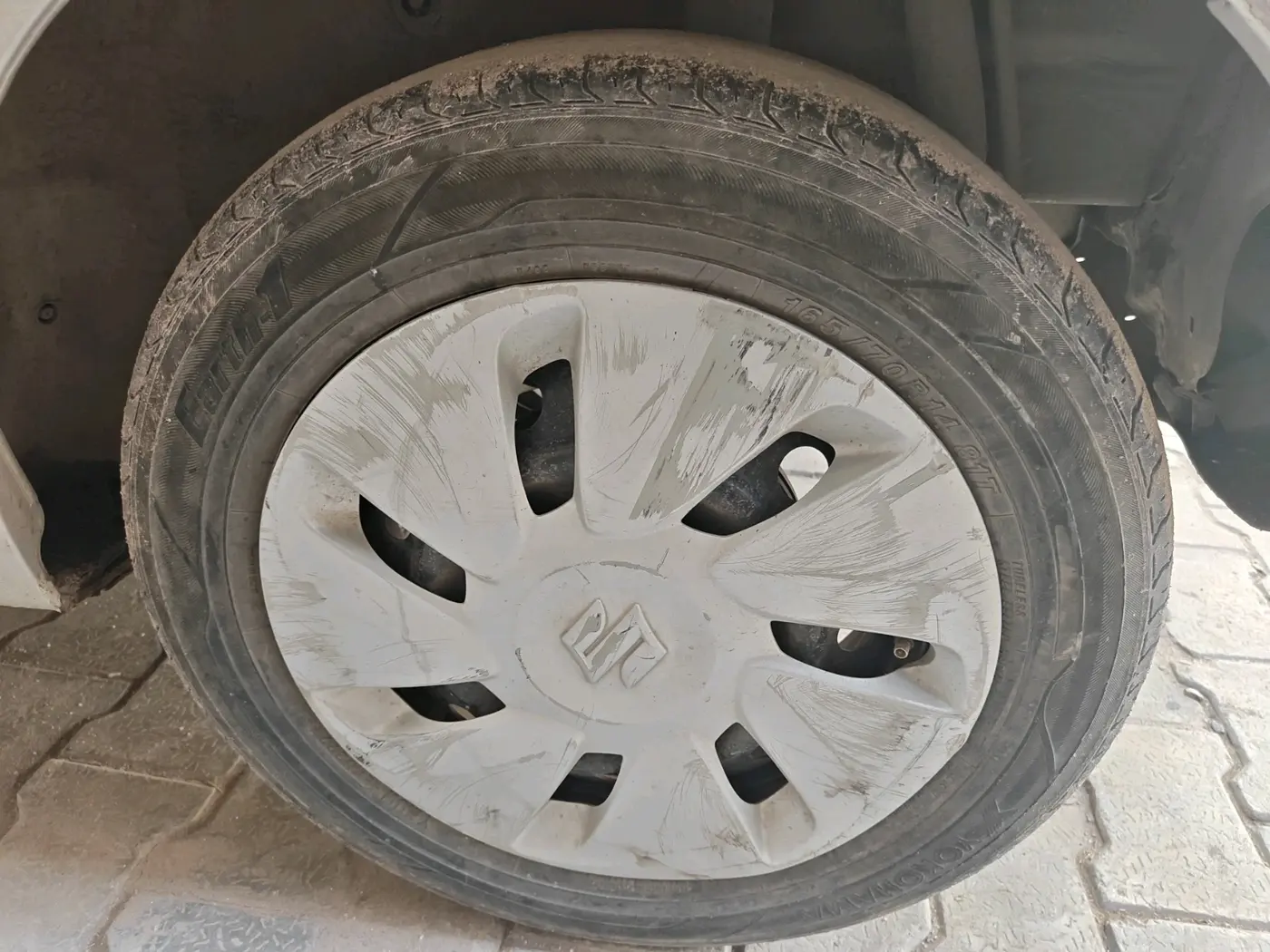 2017 Maruti Celerio VXI CNG, CNG, Manual, 1,37,000 km, tyre