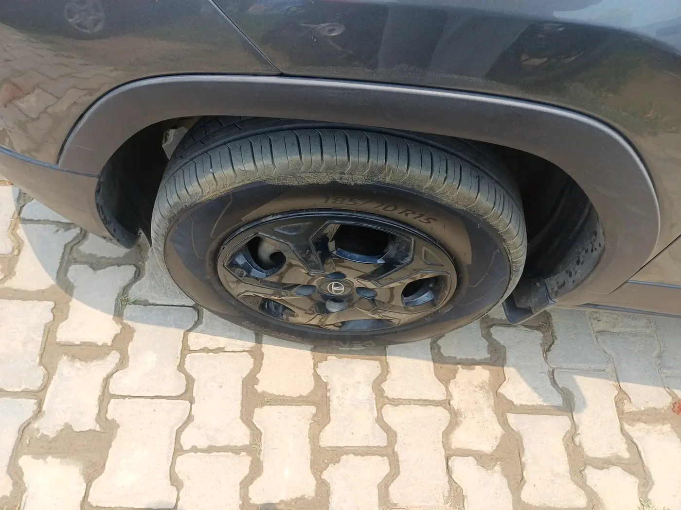 2023 Tata PUNCH ACCOMPLISHED MT CNG, CNG, Manual, 86,876 km, tyre