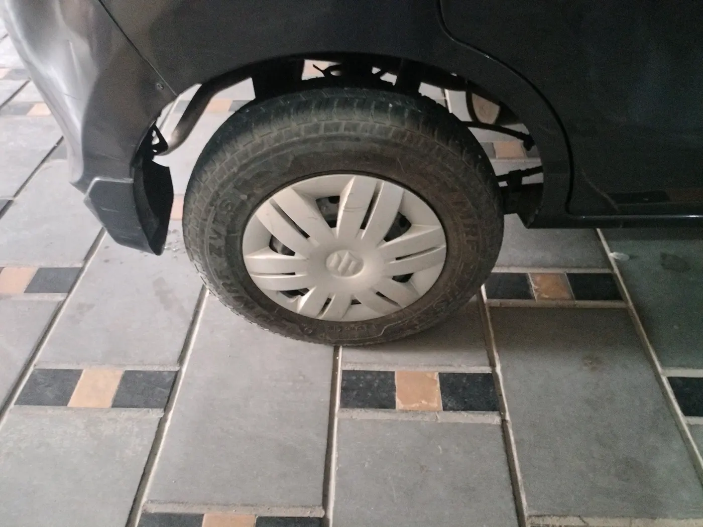 2018 Maruti Alto 800 VXI, Petrol, Manual, 13,151 km, tyre