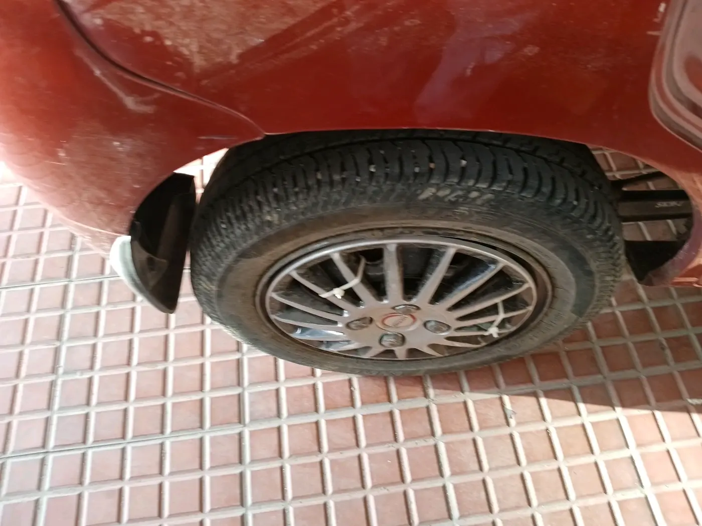 2012 Maruti Alto K10 VXI, Petrol, Manual, 1,20,498 km, tyre