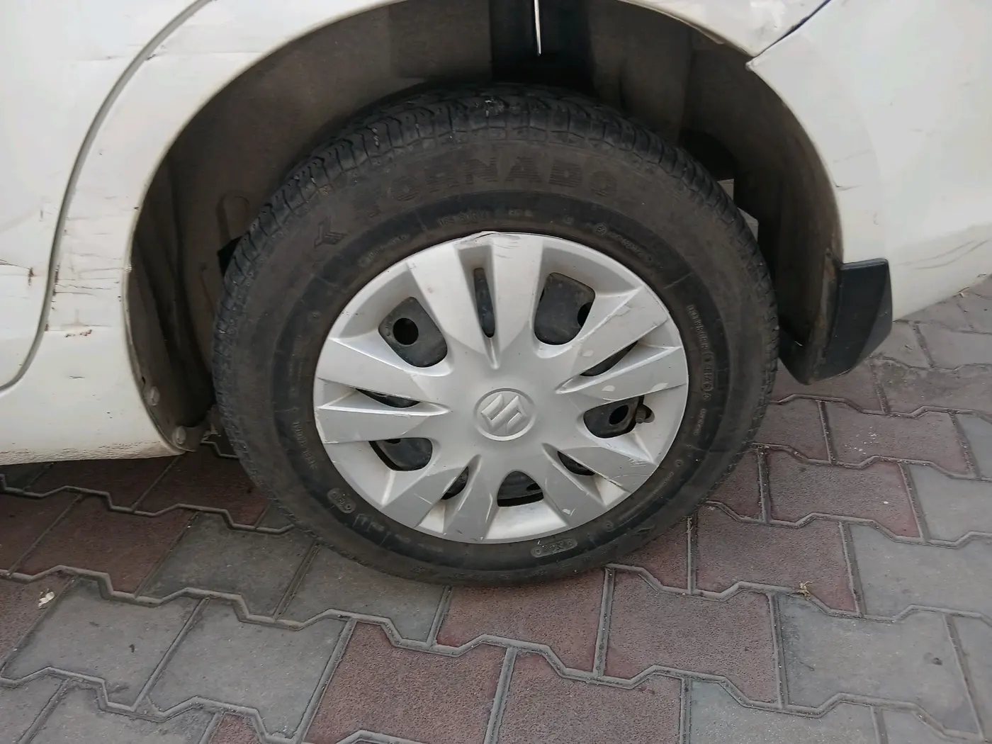 2014 Maruti Swift Dzire VXI, Petrol, Manual, 53,240 km, tyre