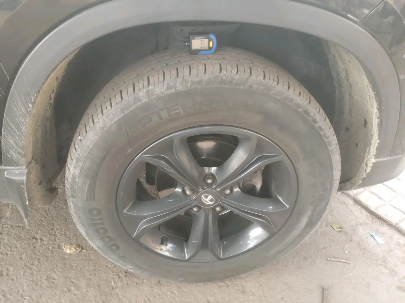 2021 Tata Harrier XT PLUS 2.0L KRYOTEC DARK EDITON, Diesel, Manual, 45,828 km, tyre
