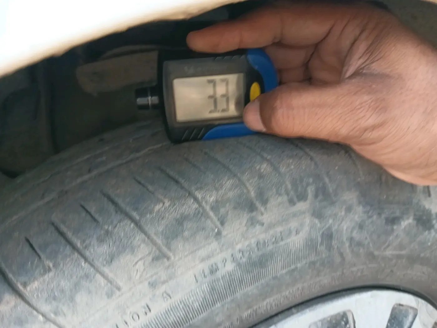 2022 Tata Tiago XT CNG, CNG, Manual, 49,418 km, tyre