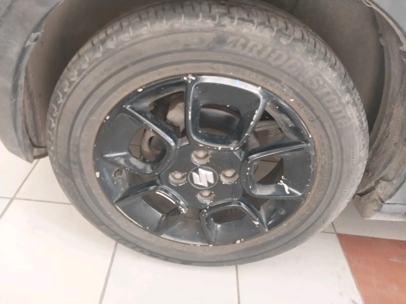 2017 Maruti IGNIS ZETA 1.2 AMT, Petrol, Automatic, 74,666 km, tyre