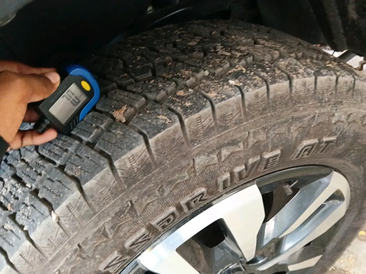2025 Mahindra Thar Roxx AX7 L Diesel AT 4WD, Diesel, Automatic, 4,960 km, tyre