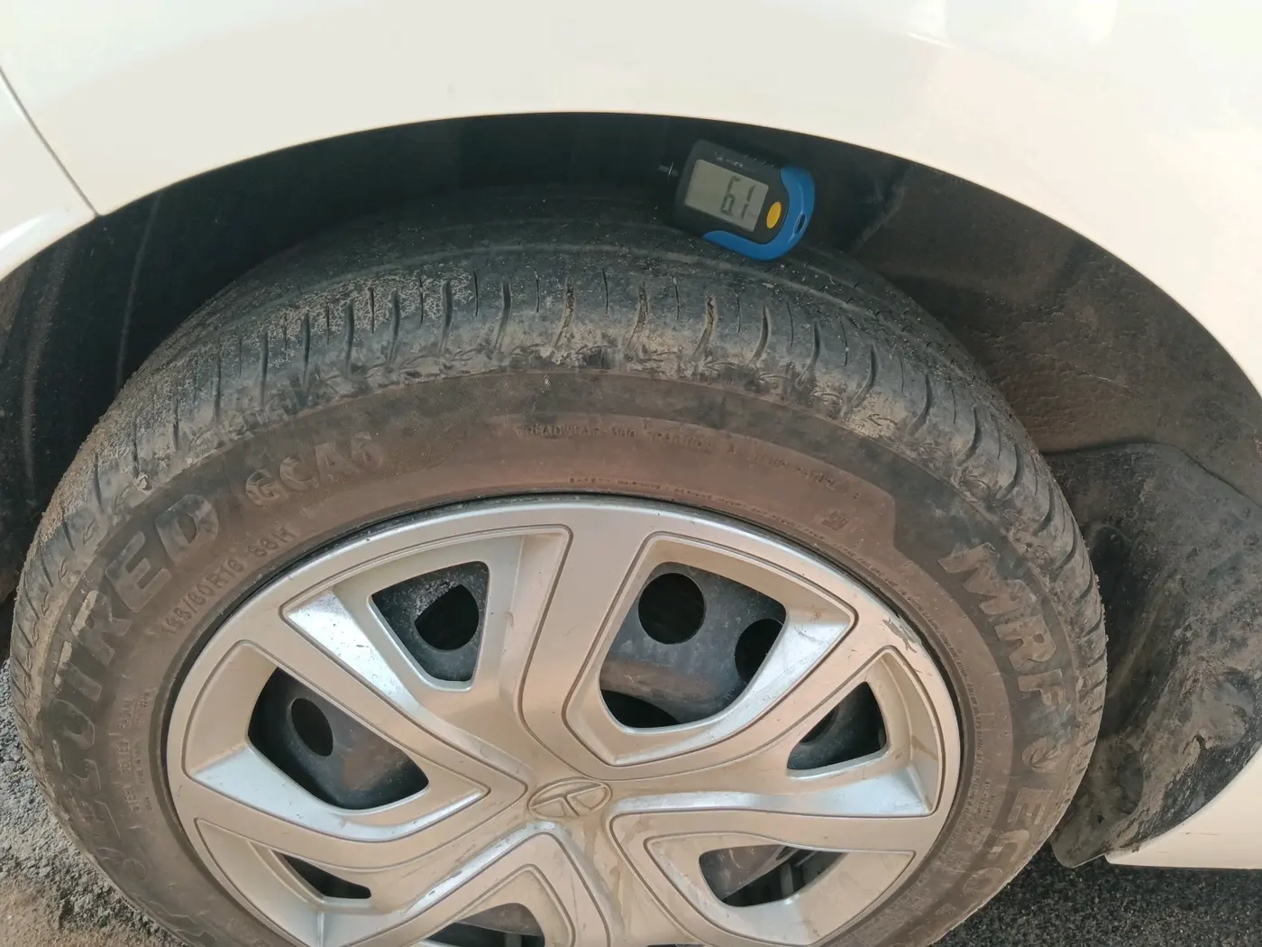 2023 Tata ALTROZ XM PLUS SUNROOF, Petrol, Manual, 7,700 km, tyre