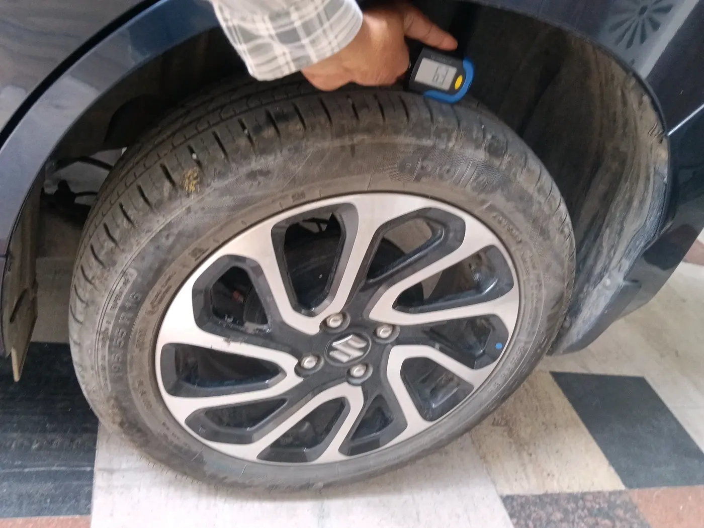2023 Maruti Baleno ALPHA 1.2 AGS, Petrol, Automatic, 15,420 km, tyre