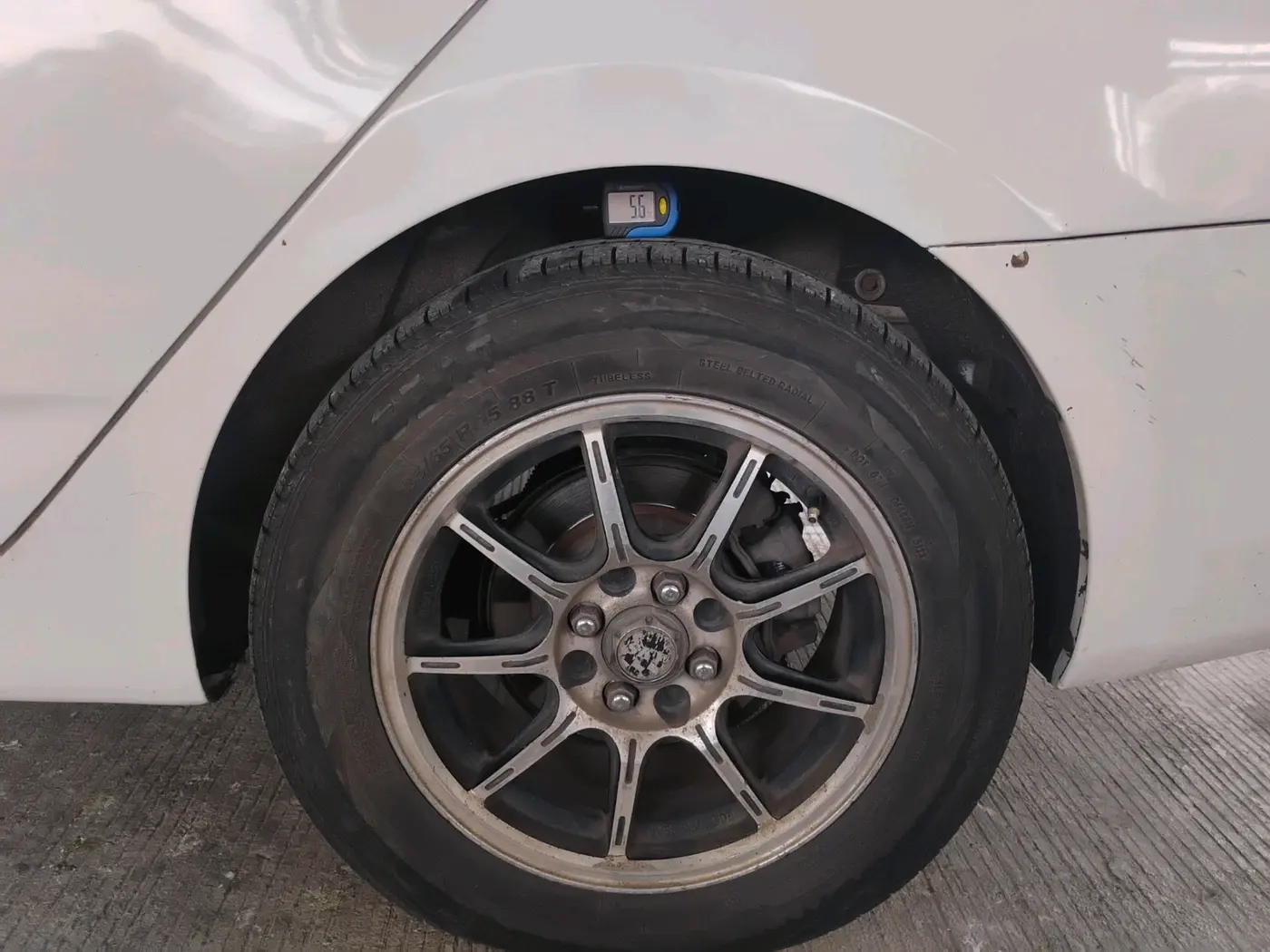 2012 Hyundai Verna FLUIDIC 1.6 EX CRDI AT, Diesel, Automatic, 1,03,622 km, tyre