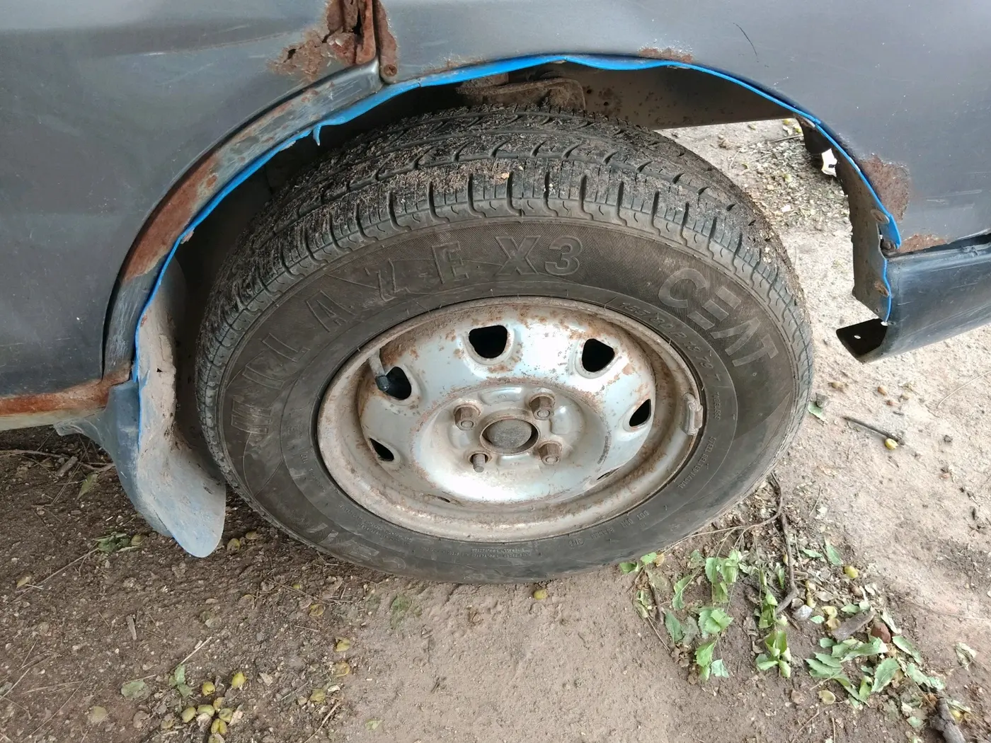 2017 Maruti Eeco 7 STR, Petrol, Manual, 1,48,331 km, tyre