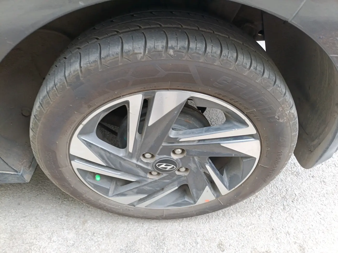 2021 Hyundai NEW I20 ASTA (O) 1.5 CRDI MT, Diesel, Manual, 79,916 km, tyre