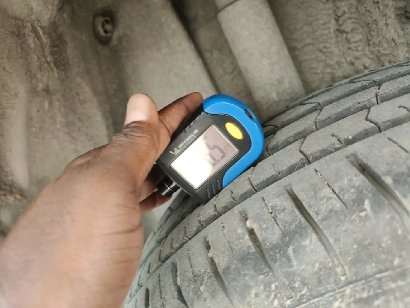 2022 Tata PUNCH CREATIVE  MT, Petrol, Manual, 19,247 km, tyre