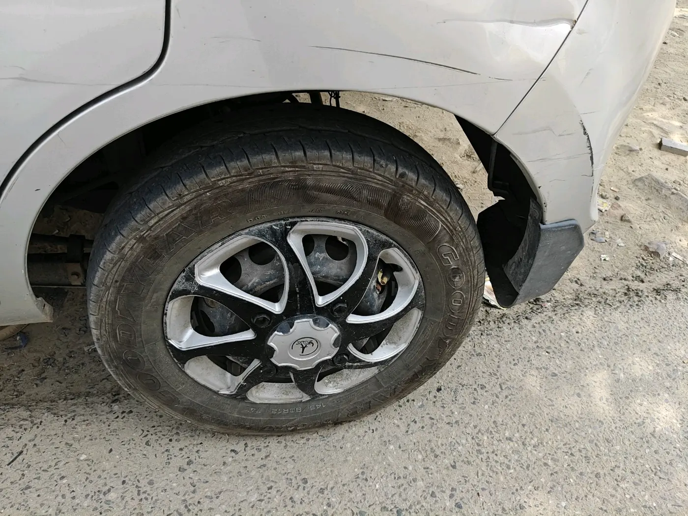 2019 Maruti Alto LXI, Petrol, Manual, 1,03,877 km, tyre
