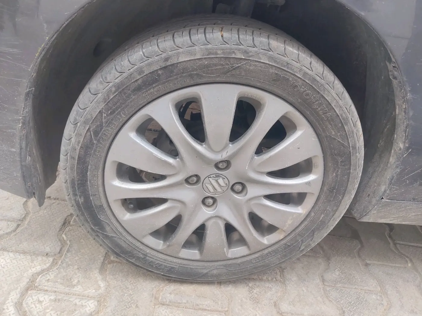 2016 Maruti Baleno ZETA PETROL 1.2, Petrol, Manual, 75,248 km, tyre