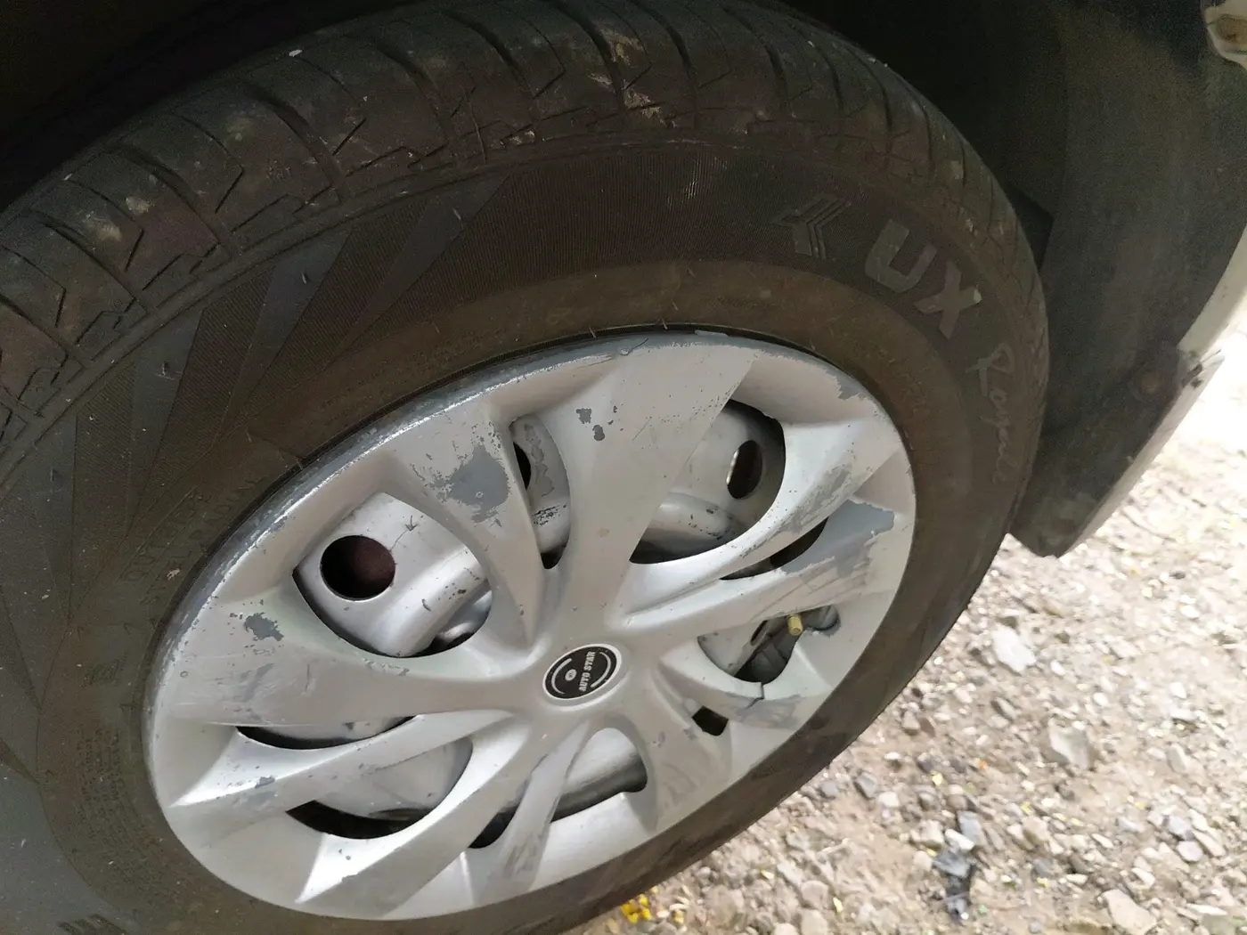 2012 Maruti Ritz VXI, CNG, Manual, 1,24,581 km, tyre