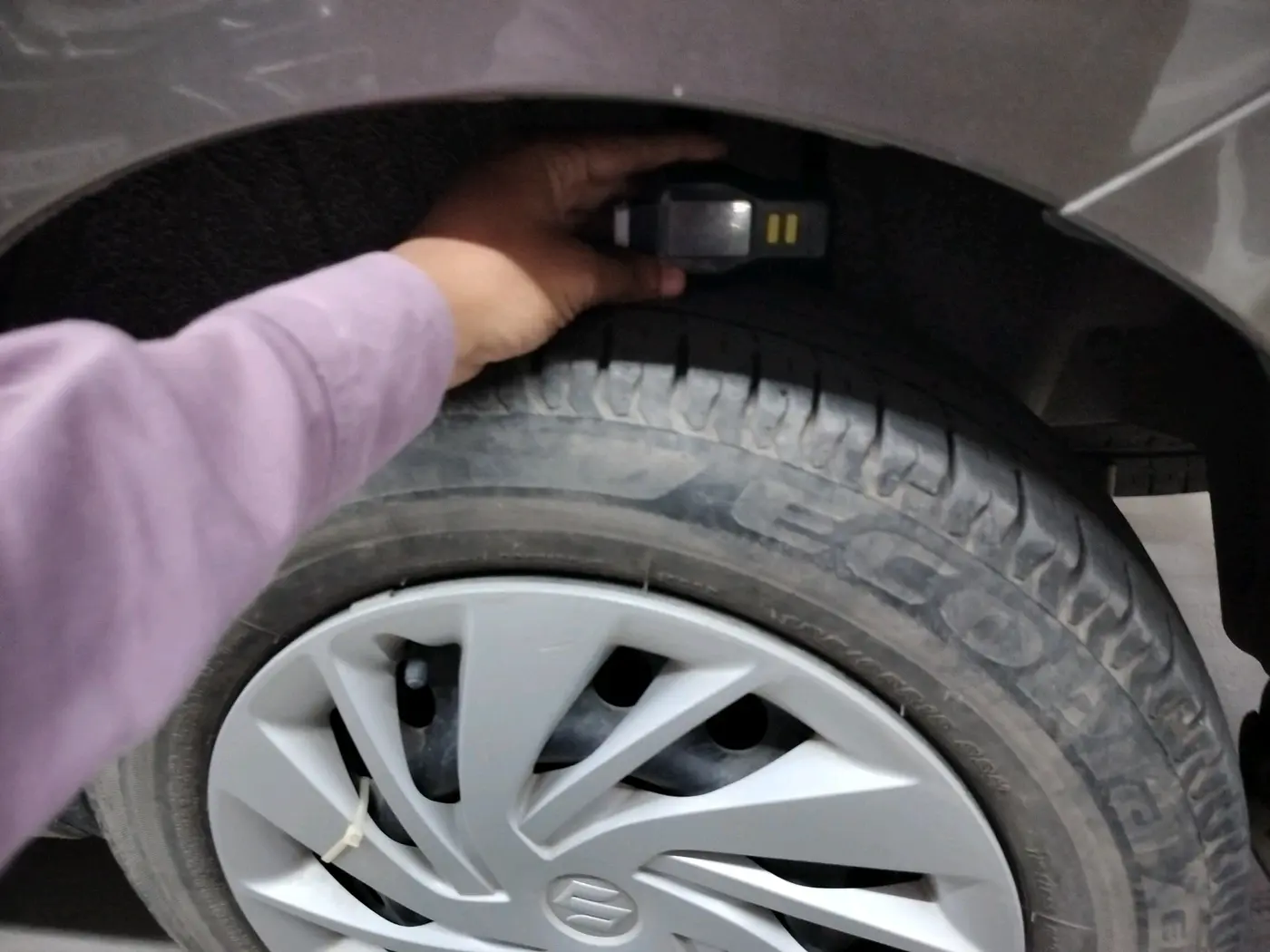 2019 Maruti Ertiga VXI SHVS, Petrol, Manual, 36,985 km, tyre