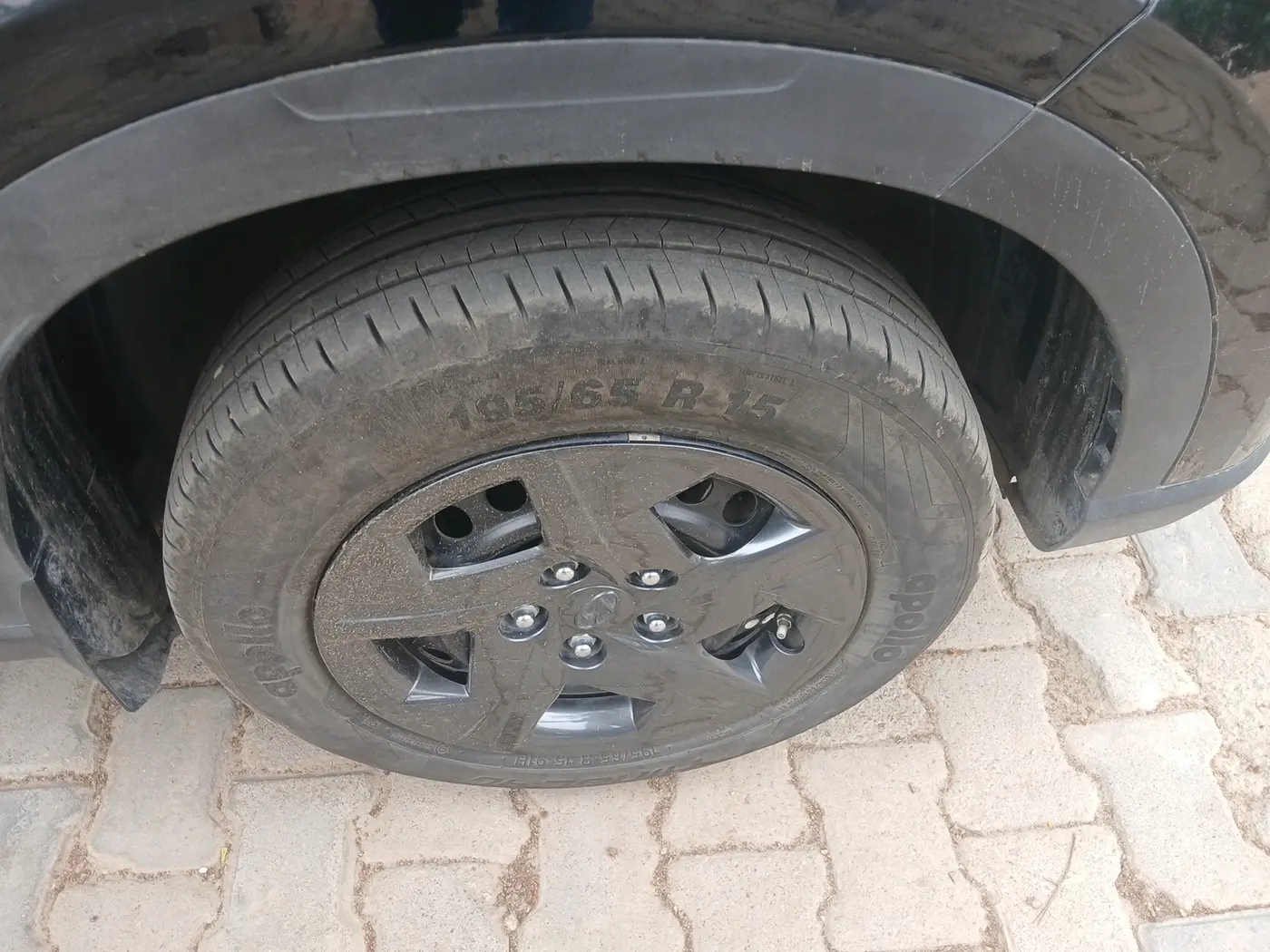 2024 Hyundai VENUE S (O) Plus 1.2 Petrol , Petrol, Manual, 13,315 km, tyre