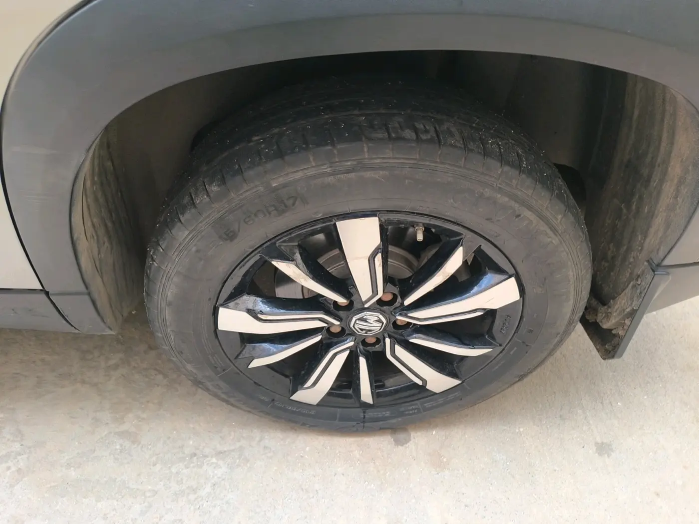 2020 MG HECTOR SHARP 1.5 DCT PETROL, Petrol, Automatic, 57,870 km, tyre