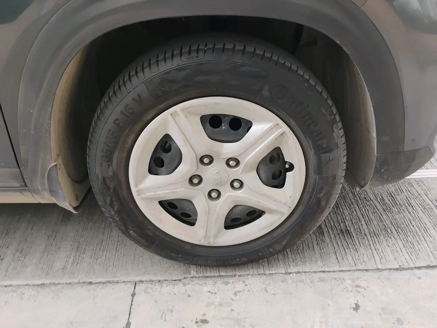 2019 KIA SELTOS HTK 1.5 PETROL, Petrol, Manual, 98,022 km, tyre