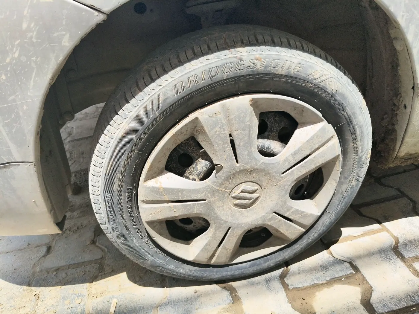 2018 Maruti Wagon R 1.0 VXI, CNG, Manual, 42,156 km, tyre