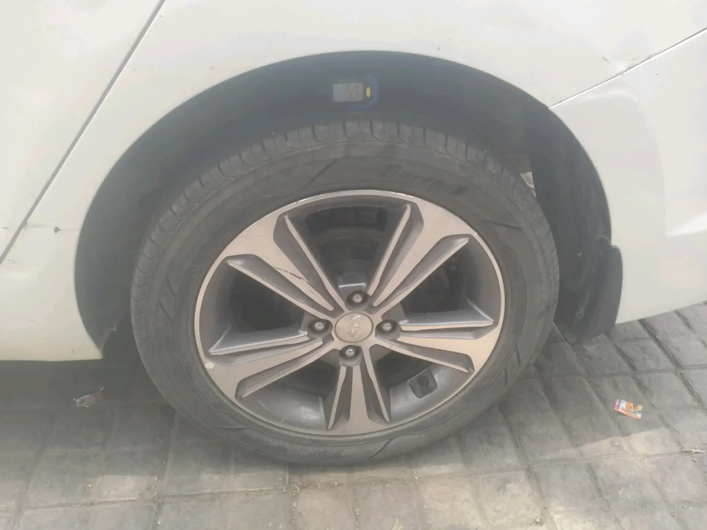 2019 Hyundai Verna 1.6 VTVT SX (O) AT, Petrol, Automatic, 70,664 km, tyre
