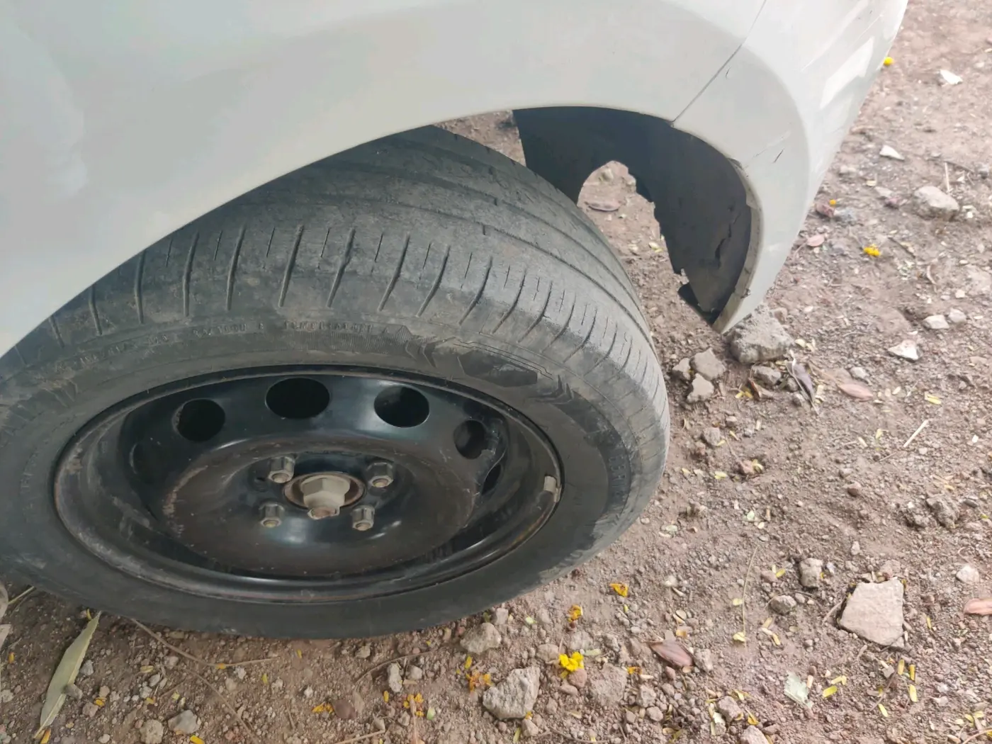 2020 Tata Tiago XT PETROL, Petrol, Manual, 60,478 km, tyre