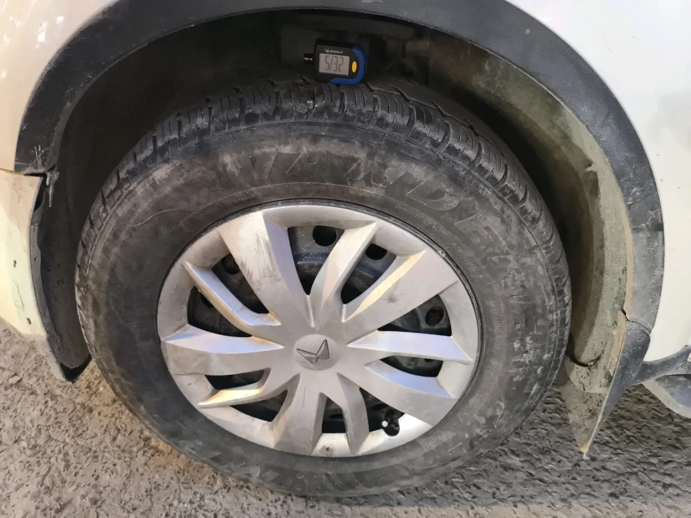 2019 Mahindra XUV500 W7, Diesel, Manual, 88,065 km, tyre