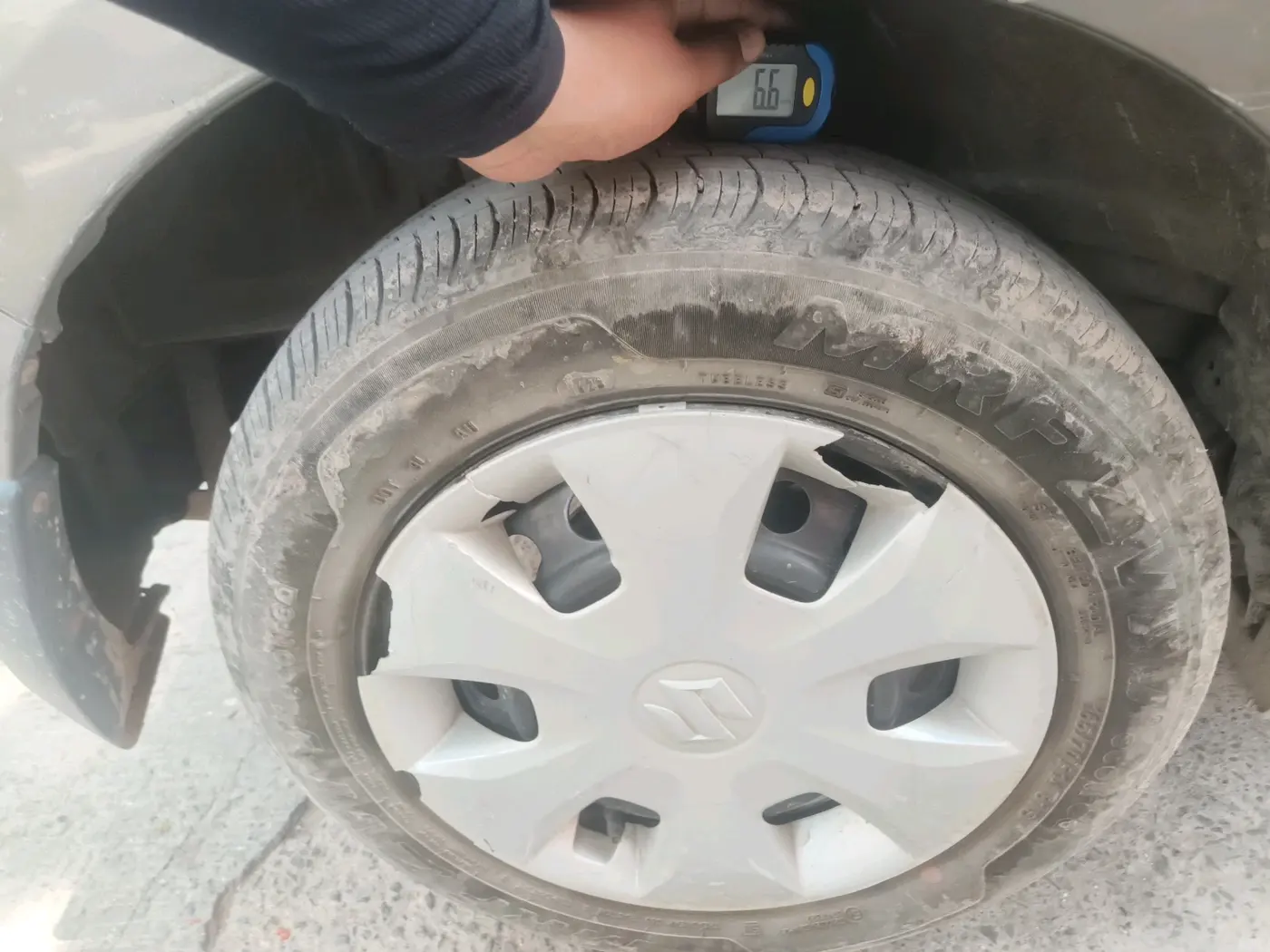2023 Maruti New Wagon-R VXI CNG 1.0, CNG, Manual, 45,119 km, tyre