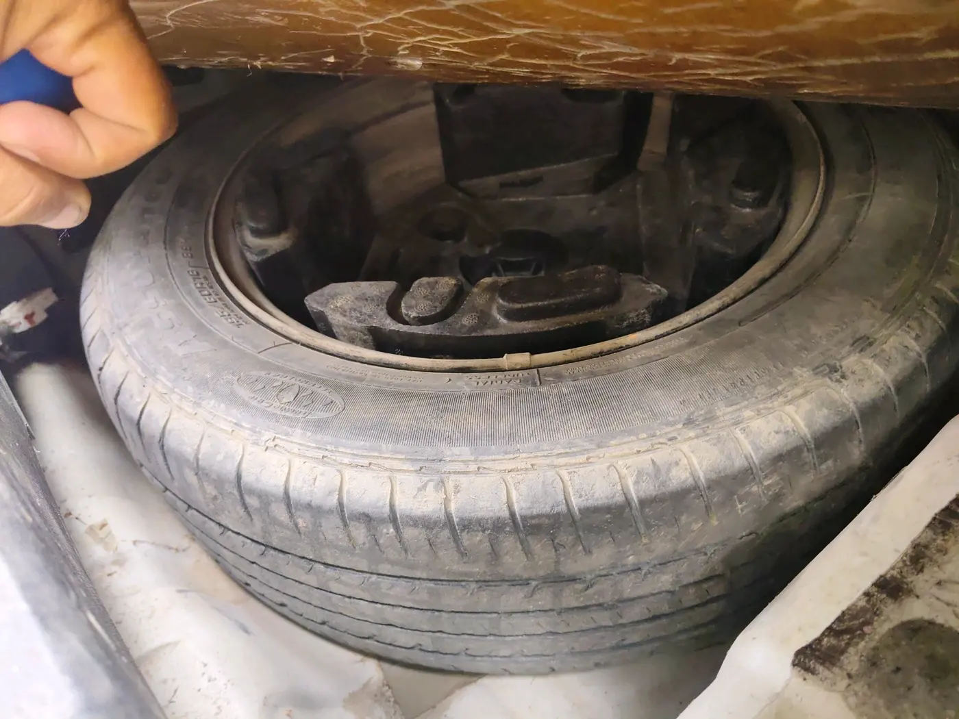 2019 Tata NEXON XM PETROL, Petrol, Manual, 33,847 km, tyre