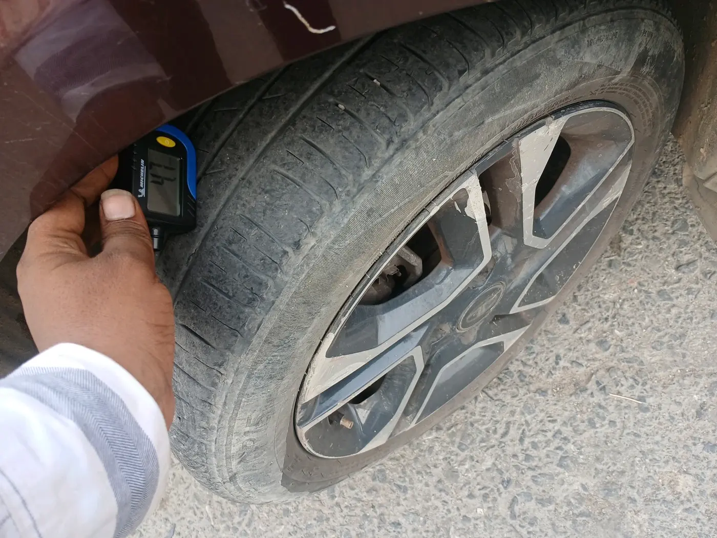 2021 Tata TIGOR XZA PLUS PETROL, Petrol, Automatic, 78,639 km, tyre