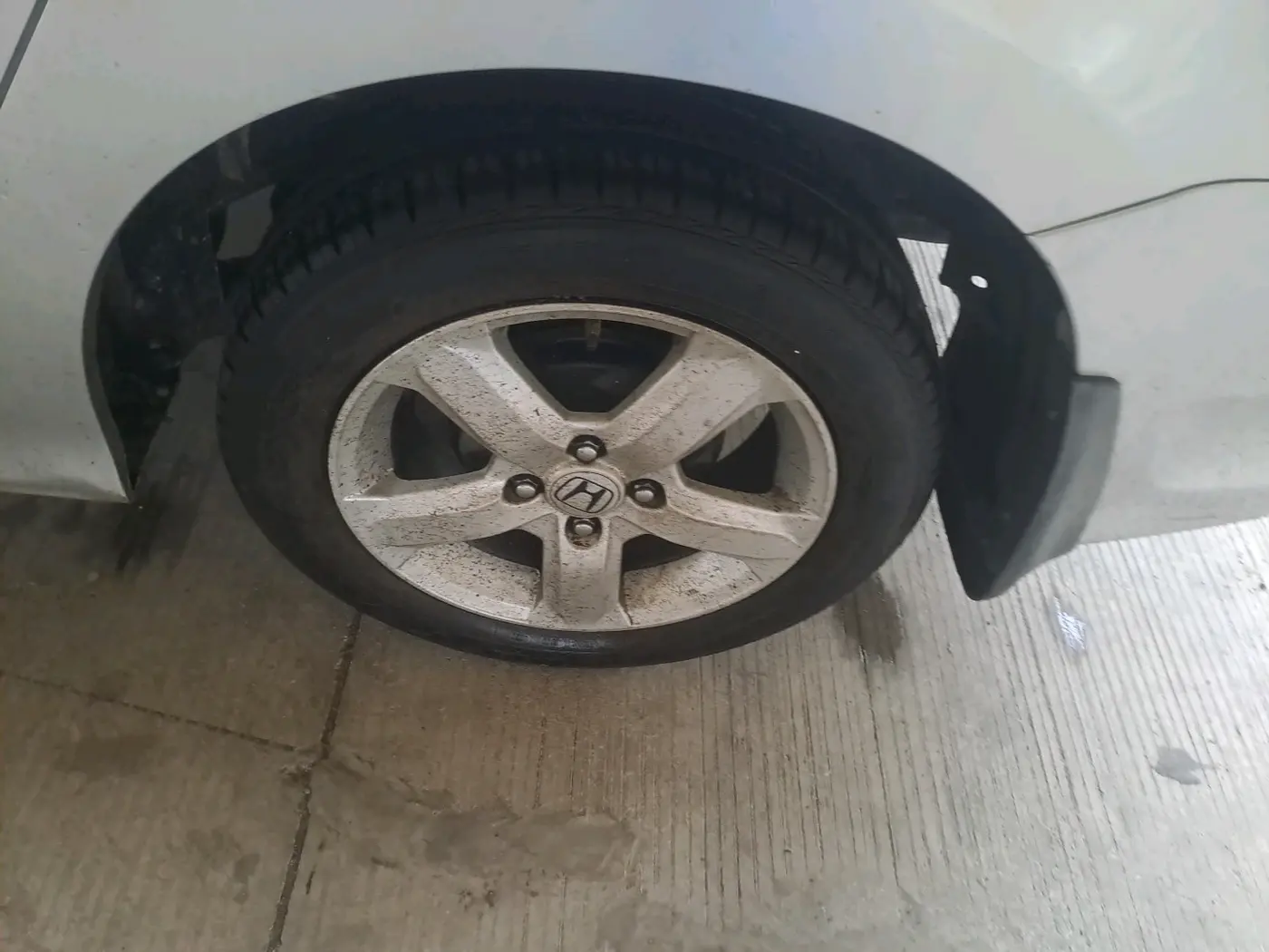 2013 Honda City 1.5L I-VTEC S MT, Petrol, Manual, 80,175 km, tyre