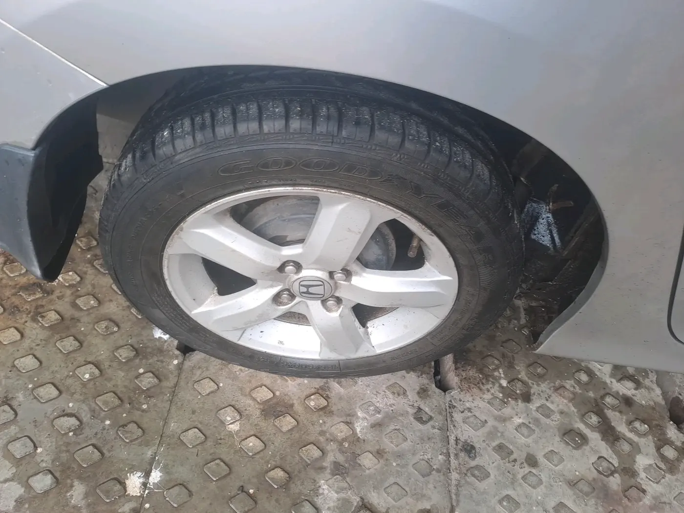 2013 Honda City 1.5L I-VTEC S MT, Petrol, Manual, 80,175 km, tyre