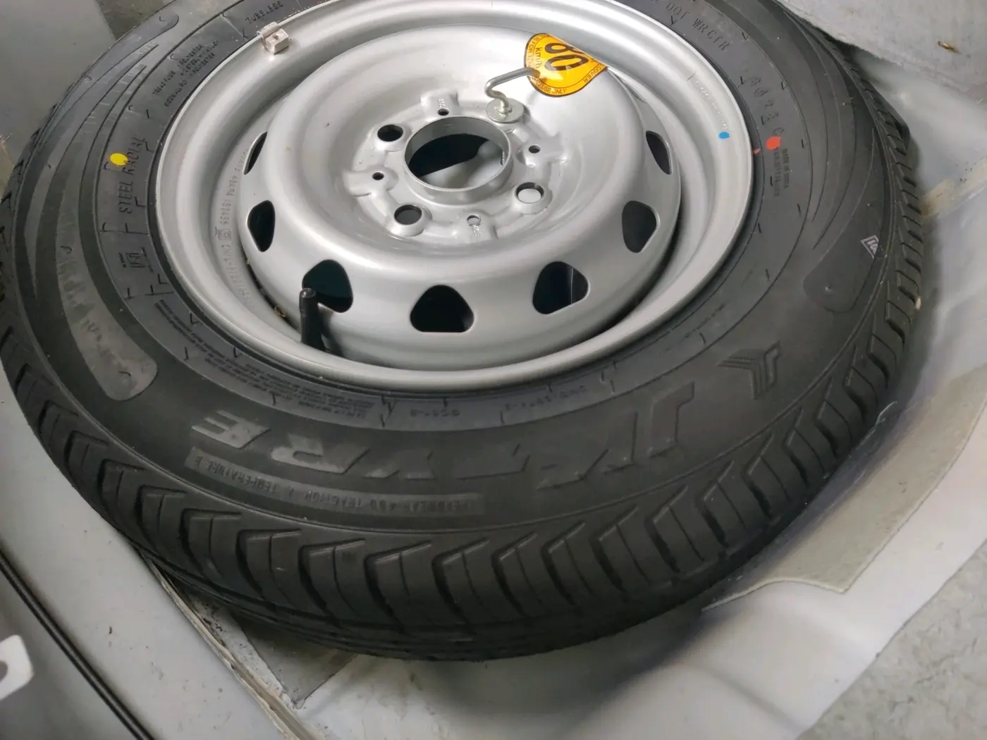 2023 Tata Tiago XZA PLUS PETROL, Petrol, Automatic, 16,260 km, tyre