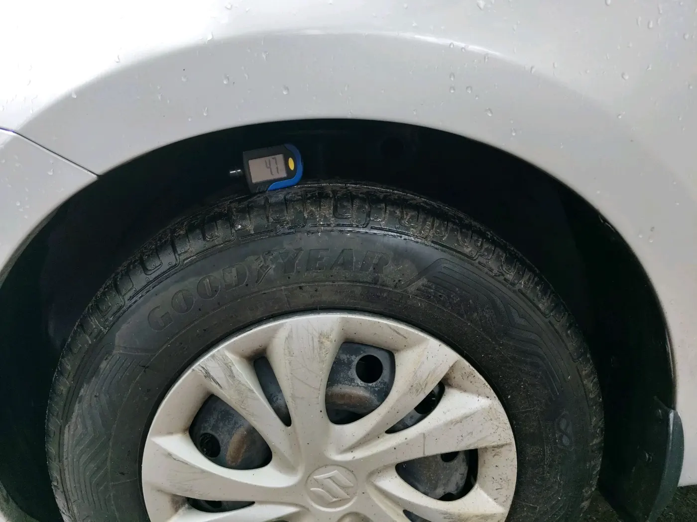 2020 Maruti Swift VXI, Petrol, Manual, 92,919 km, tyre