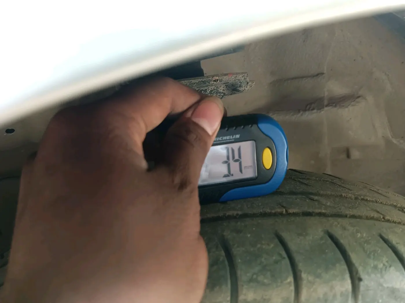 2016 Maruti Swift Dzire VXI, Petrol, Manual, 1,12,444 km, tyre