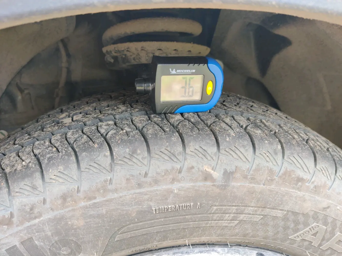 2026 Mahindra XUV 3XO REVX M 1.2 Petrol, Petrol, Manual, 5,571 km, tyre