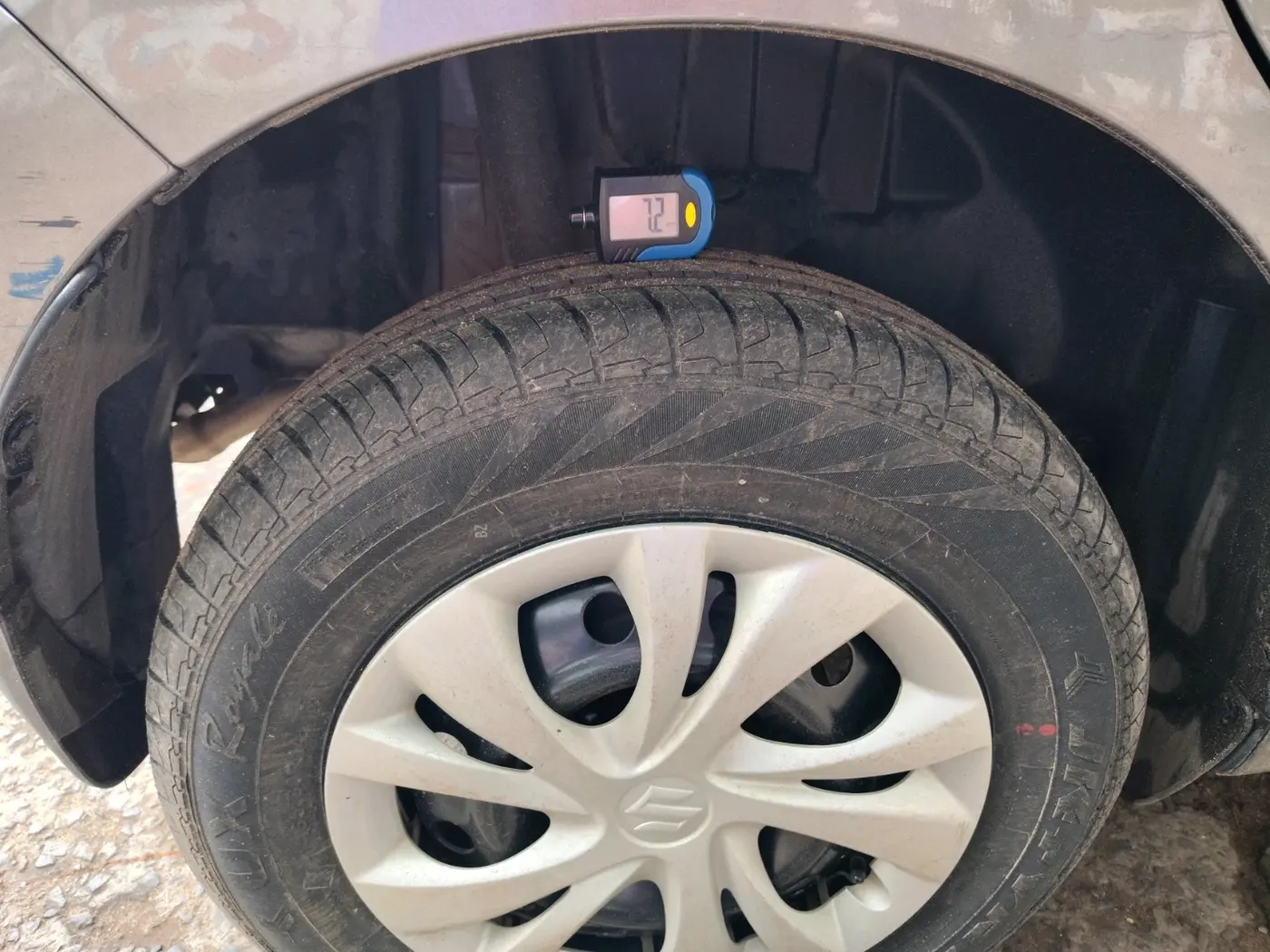 2023 Maruti Swift VXI, Petrol, Manual, 56,780 km, tyre