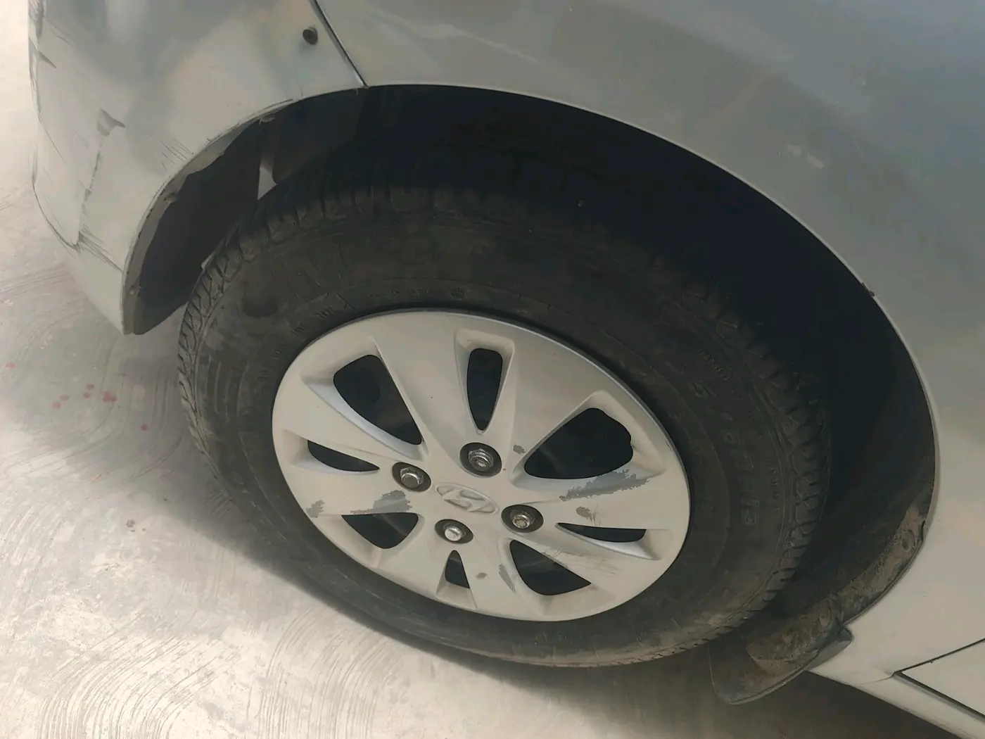 2012 Hyundai i10 SPORTZ 1.2 AT, Petrol, Automatic, 54,112 km, tyre