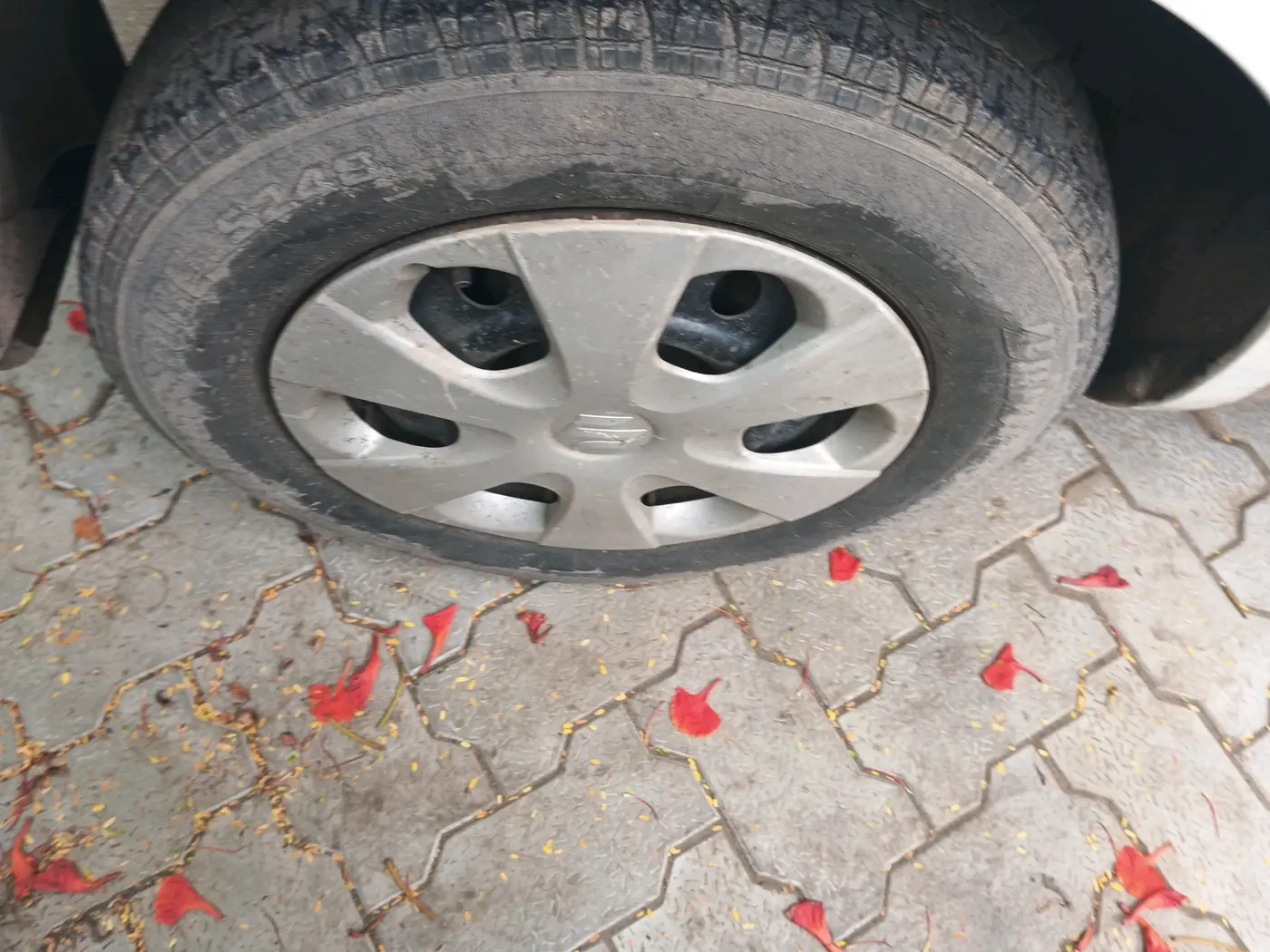 2012 Maruti Ritz VXI, Petrol, Manual, 74,536 km, tyre
